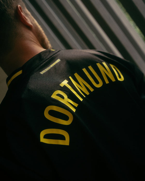 BVB 22/23 Away Kit