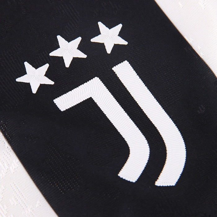 Juventus 24/25 Home Jersey