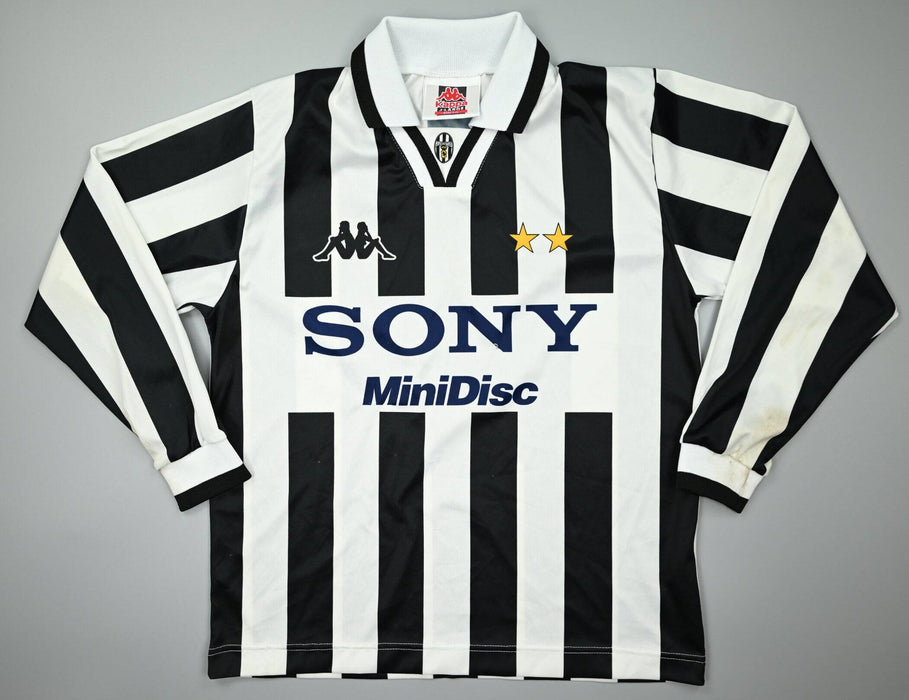 JUVENTUS 96/97 Home Jersey Long Sleeve